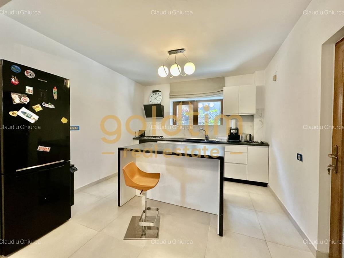 VILA INDIVIDUALA/CARTIER REZIDENȚIAL/SISTEM FOTOVOLTAIC 10Kw/GARAJ/VEGETATIE - 10