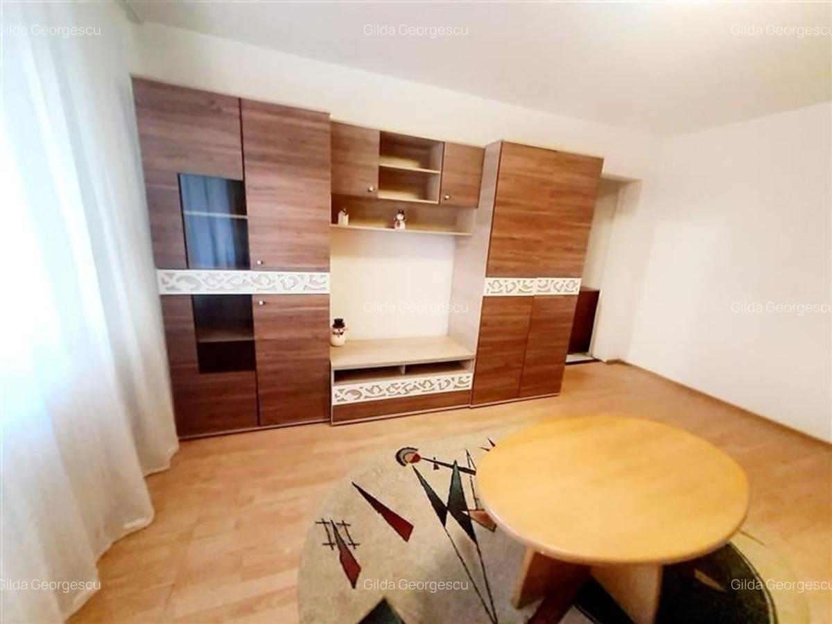 Apartament cu 3 camere semidecomandat în Centrul Civic - 13