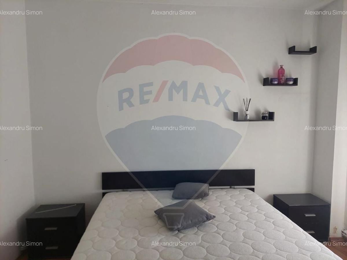 Apartament de inchiriat 4 camere decomandat Bacau - 3