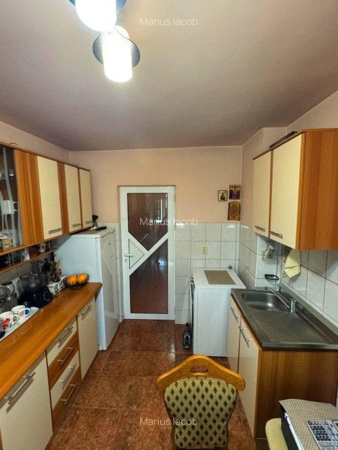 Apartament 3 camere-Metalurgie-Gradinari-etaj intermediar-bloc 1980 - 3
