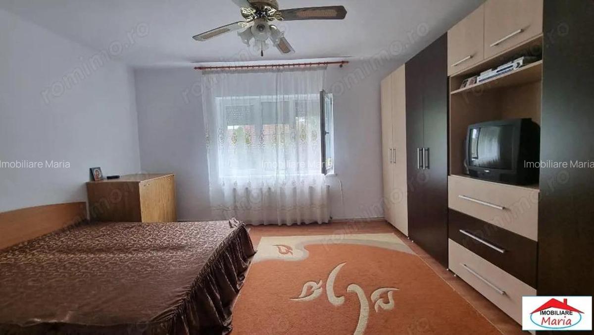 Casa solida situata semicentral cu acces auto, 159000 Euro - 6