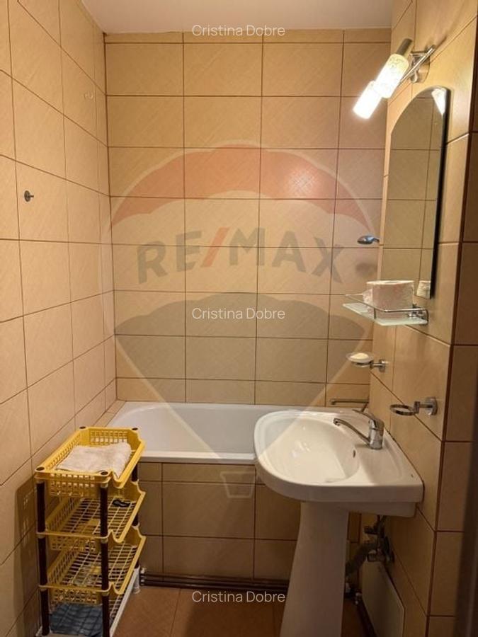 Apartament cu 3 camere de inchiriat in zona Craiovita Noua - 7