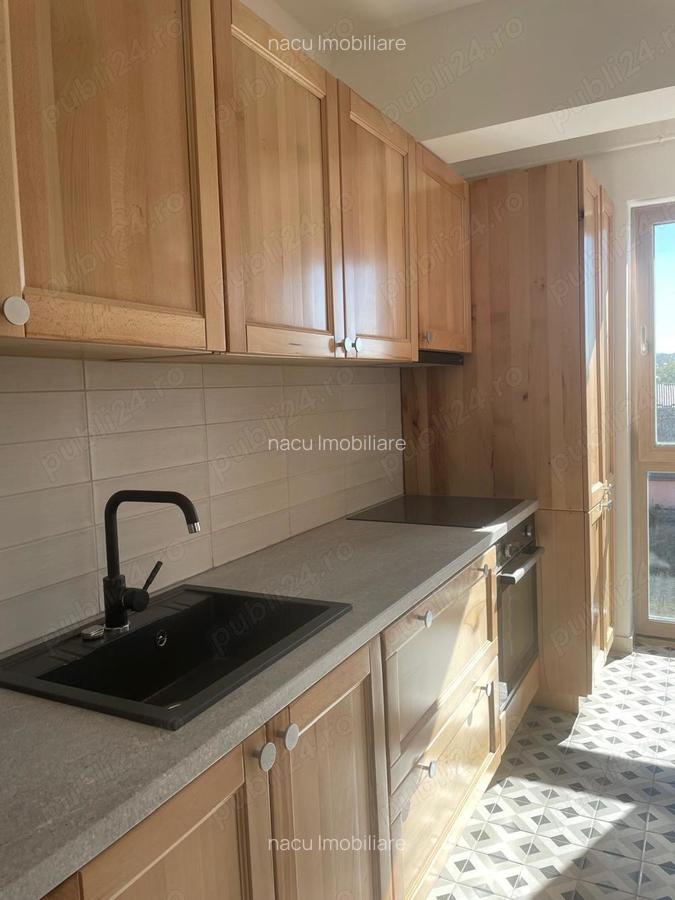 Mihai Eminescu, linga Piata Mare, apartament 1 camera, et.3, lift,garaj sub bloc,300 euro luna - 1