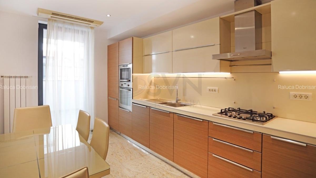 Apartament cu 3 camere decomandat în Primăverii - 4
