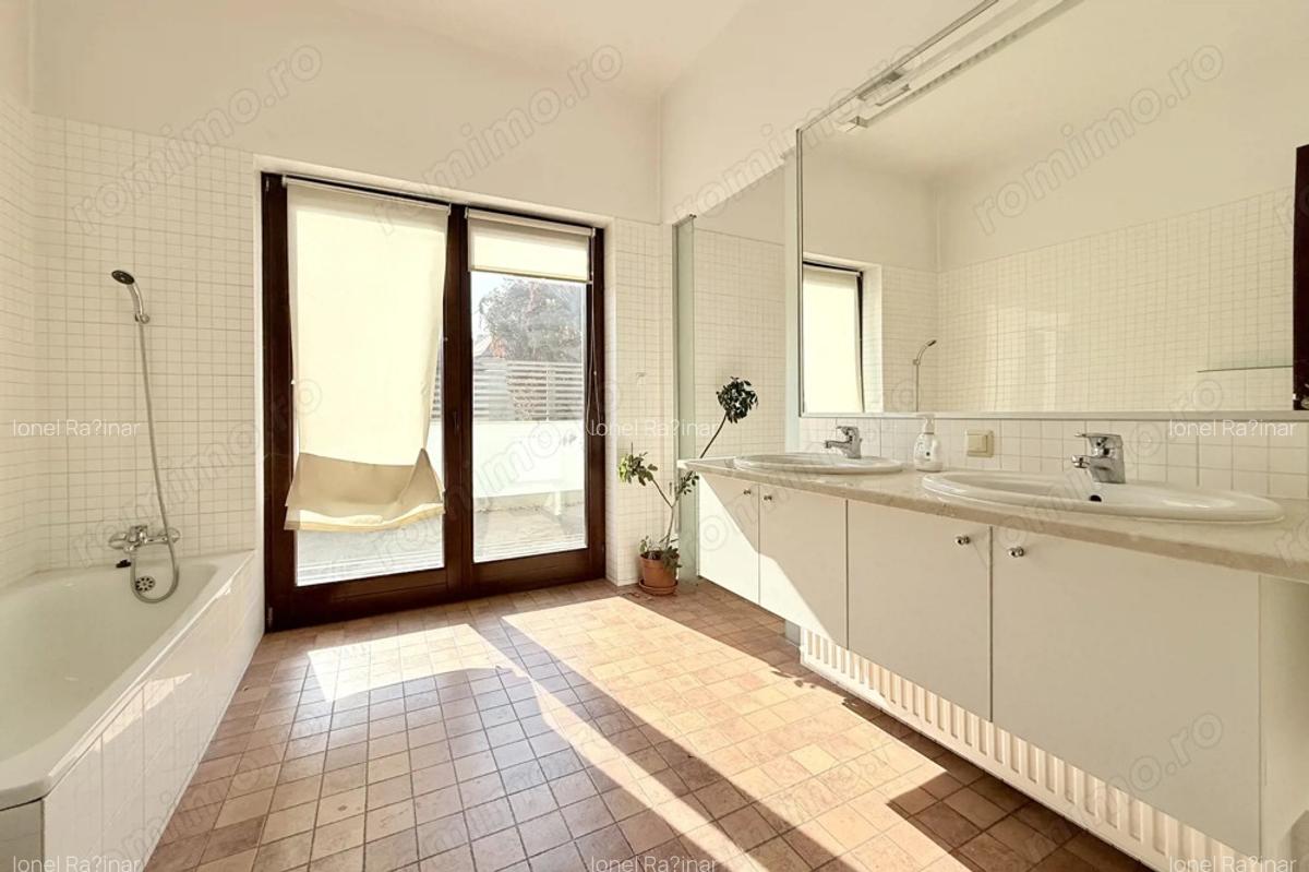 Vila superba | Cotroceni | 8 camere terasa ?i gradina - 11 Vila superba | Cotroceni | 8 camere terasa ?i gradina - 11