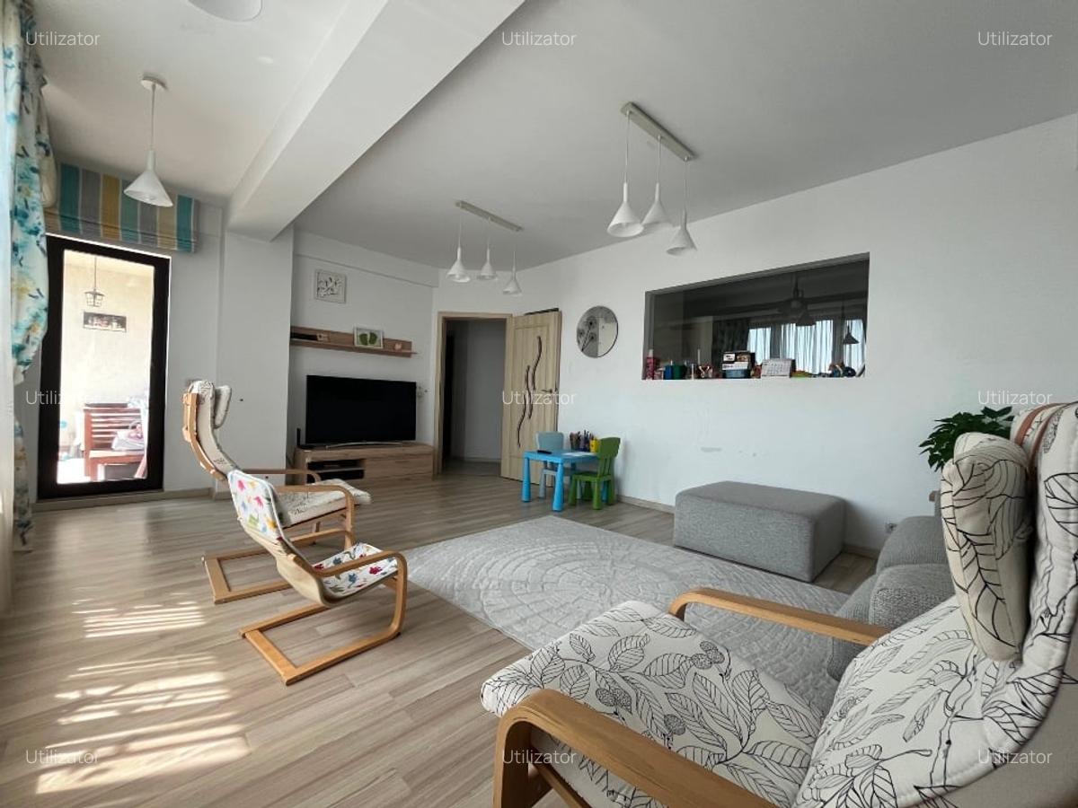Apartament 3 camere, 93 mp, Damaroaia - 2