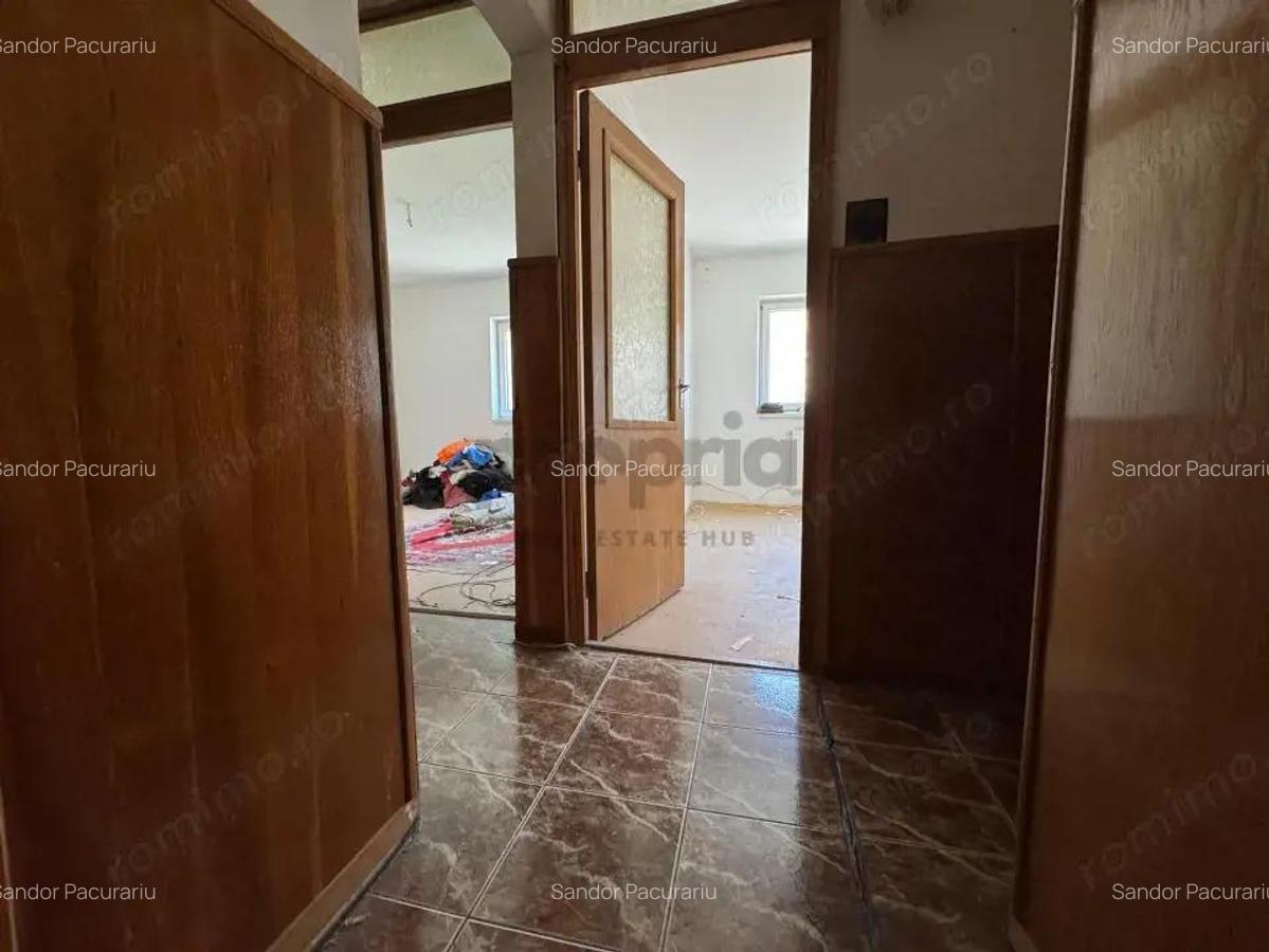 4 camere decomandate in Bartolomeu Ideal pentru renovare - 3