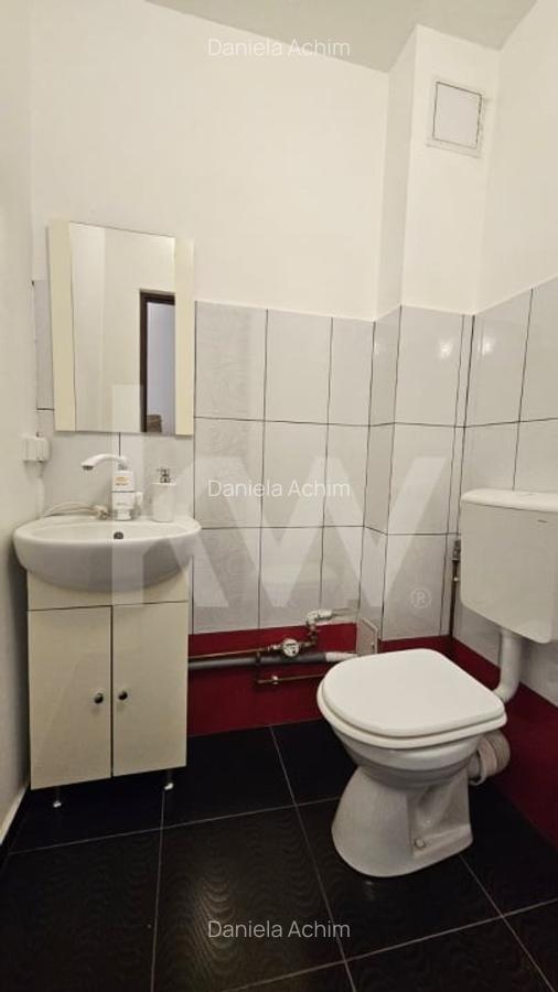 Apartament 3 camere de inchiriat - Vasile Aaron, zona Magazinul Barza - 13