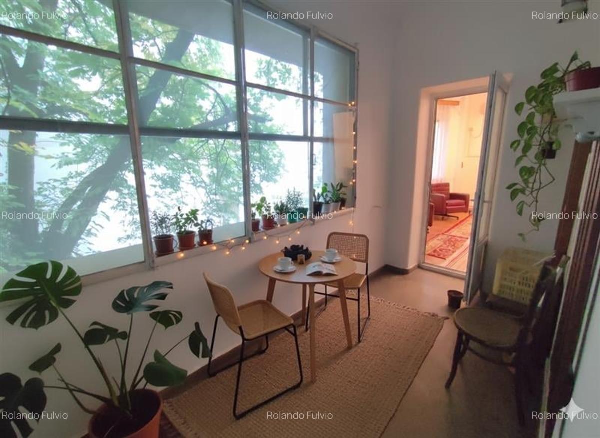 Vanzare apartament 3 camere in bloc mic, Polona - 12