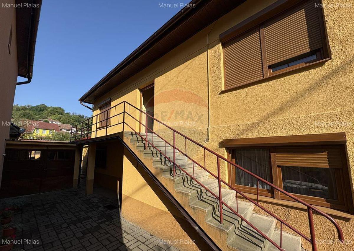 Casa 4 camere, 2 bai, curte 450mp, zona Baznei - 3 Casa 4 camere, 2 bai, curte 450mp, zona Baznei - 3