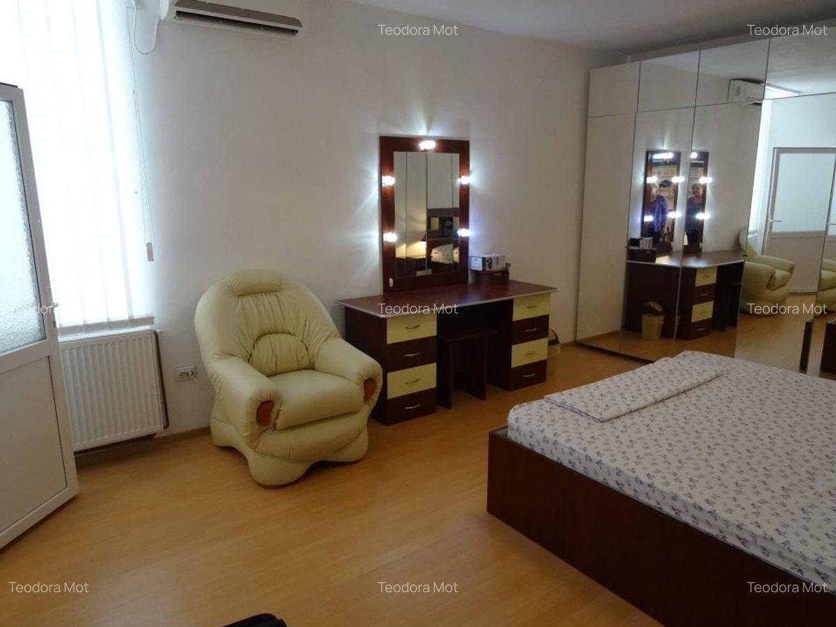 Apartament cu 2 camere semidecomandat, mobilat în Iosefin - 7