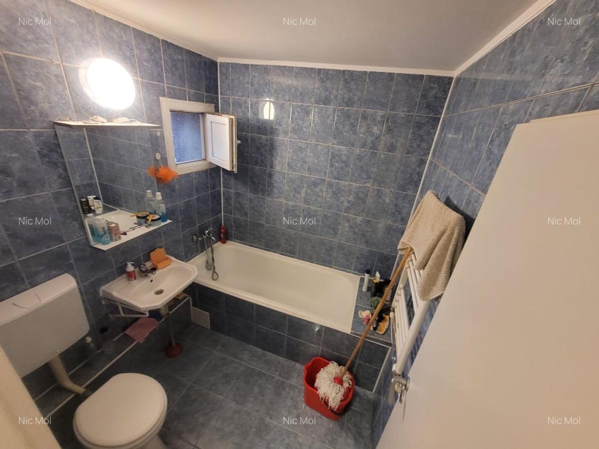 Proprietar inchiriez ap. 3cam 2bai decomandat 1980 6/10 renovat - 4