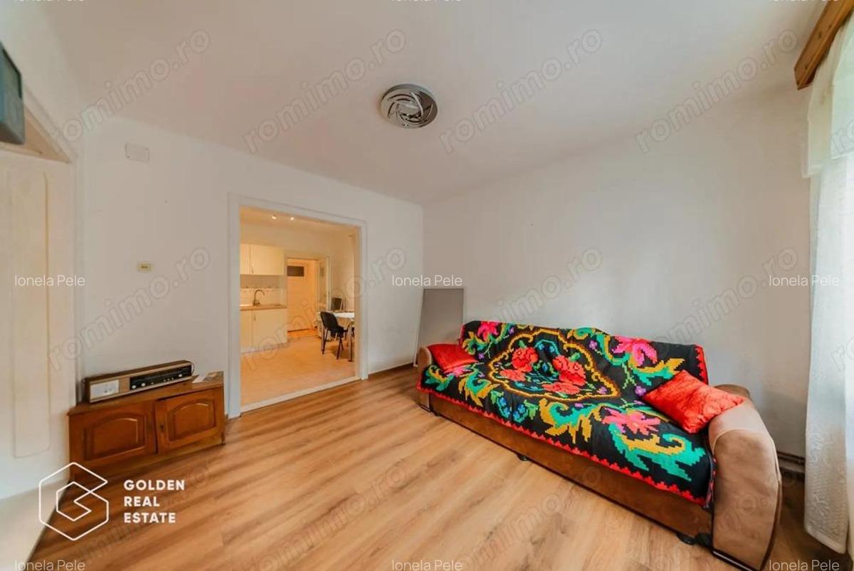 Vila superba, P+E, Cuvin, 9 camere, 200 mp si teren 1300 mp plus anexa 3 camere - 10