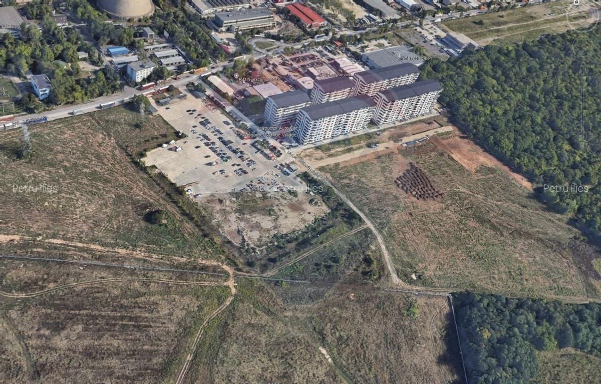 Teren intravilan 13,000 mp, planul 2, bld. Timisoara - 2