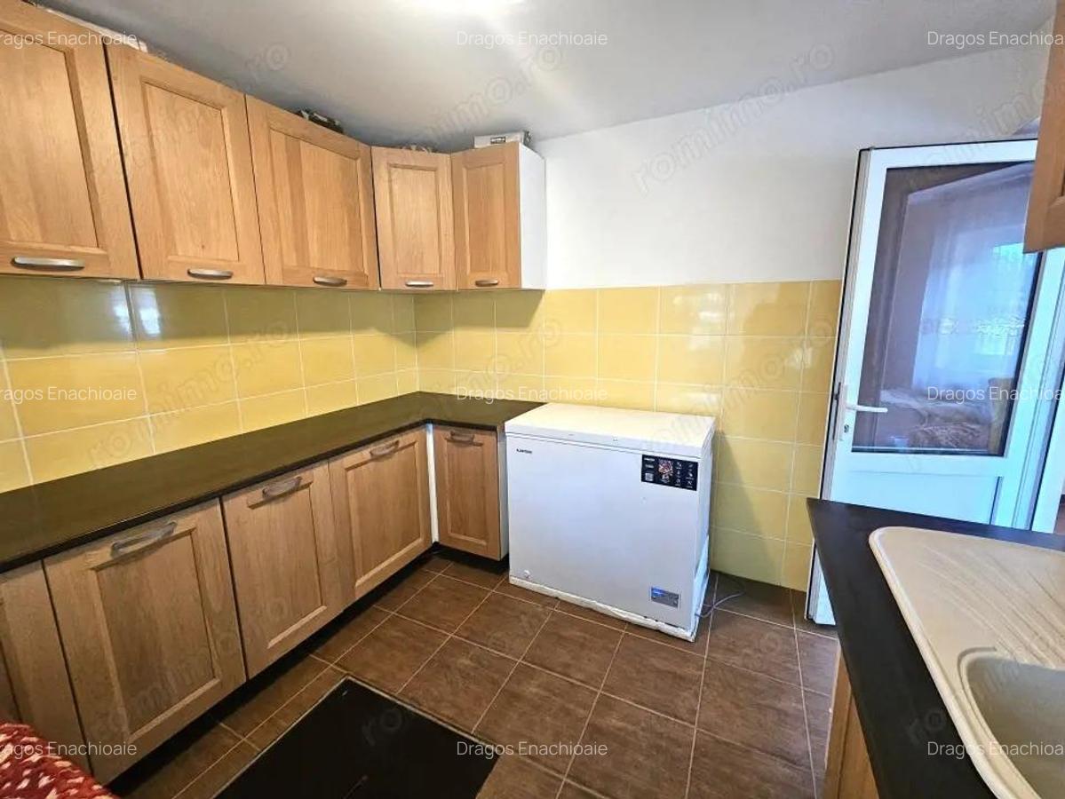 Casa cu teren la pret de apartament in Giulesti-capatul tramvaiului 11 - 6