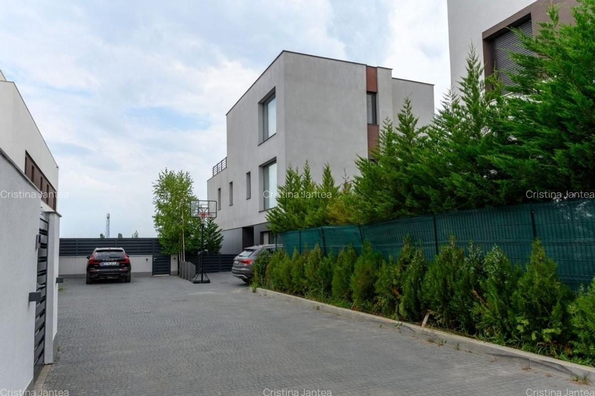 New! American School villa - 15