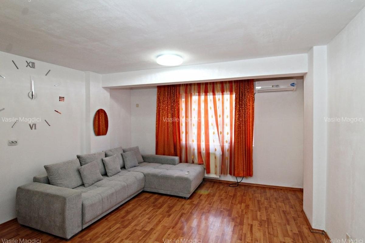 Apartament de inchiriat - Baba Novac, Bloc BN 12, Comision 0% - 1