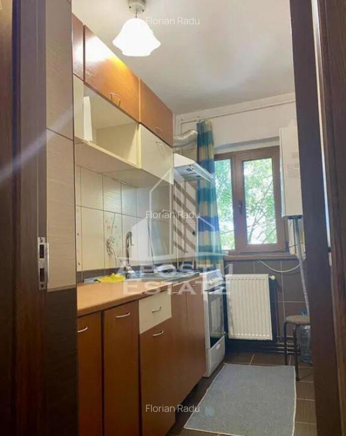 Apartament cu 3 camere, zona Sagului, Centrala Proprie - 7