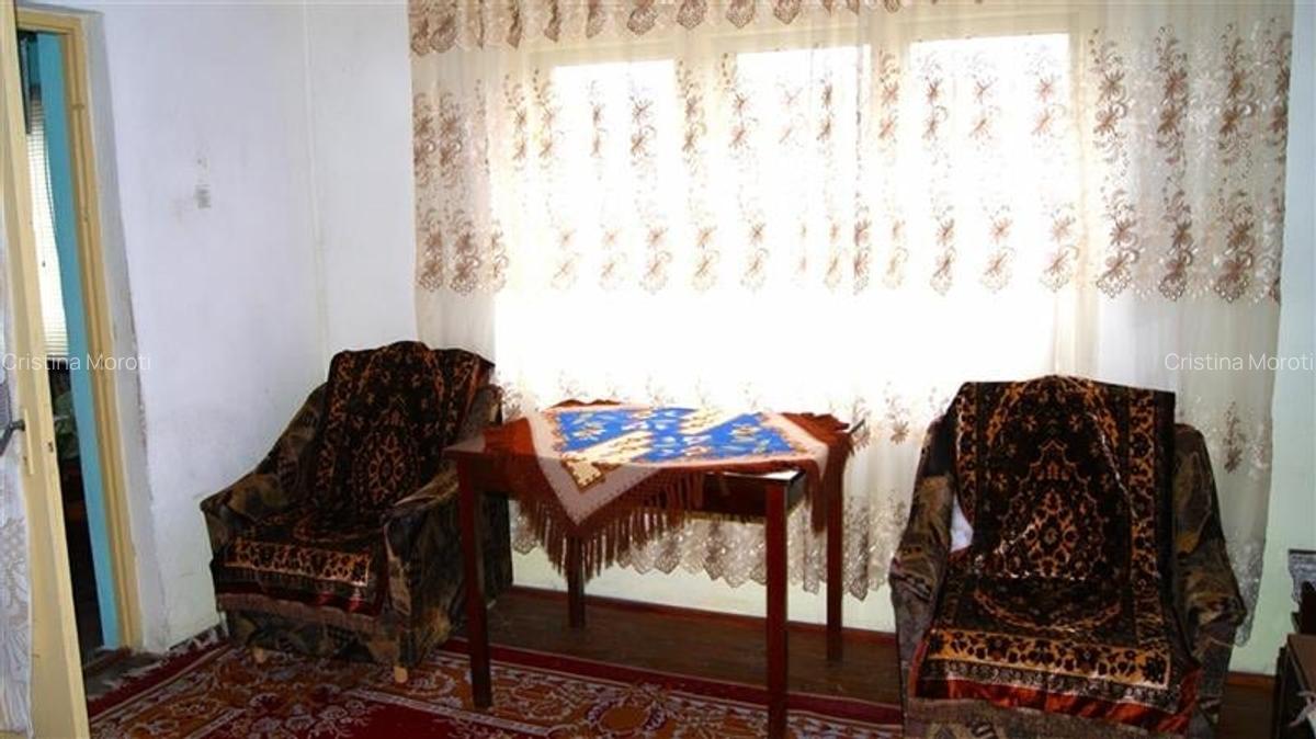 Casa traditionala in Sat Zdrapti, Comuna Ciscior, Judetul Hunedoara.
EXCLUSIV - - 6