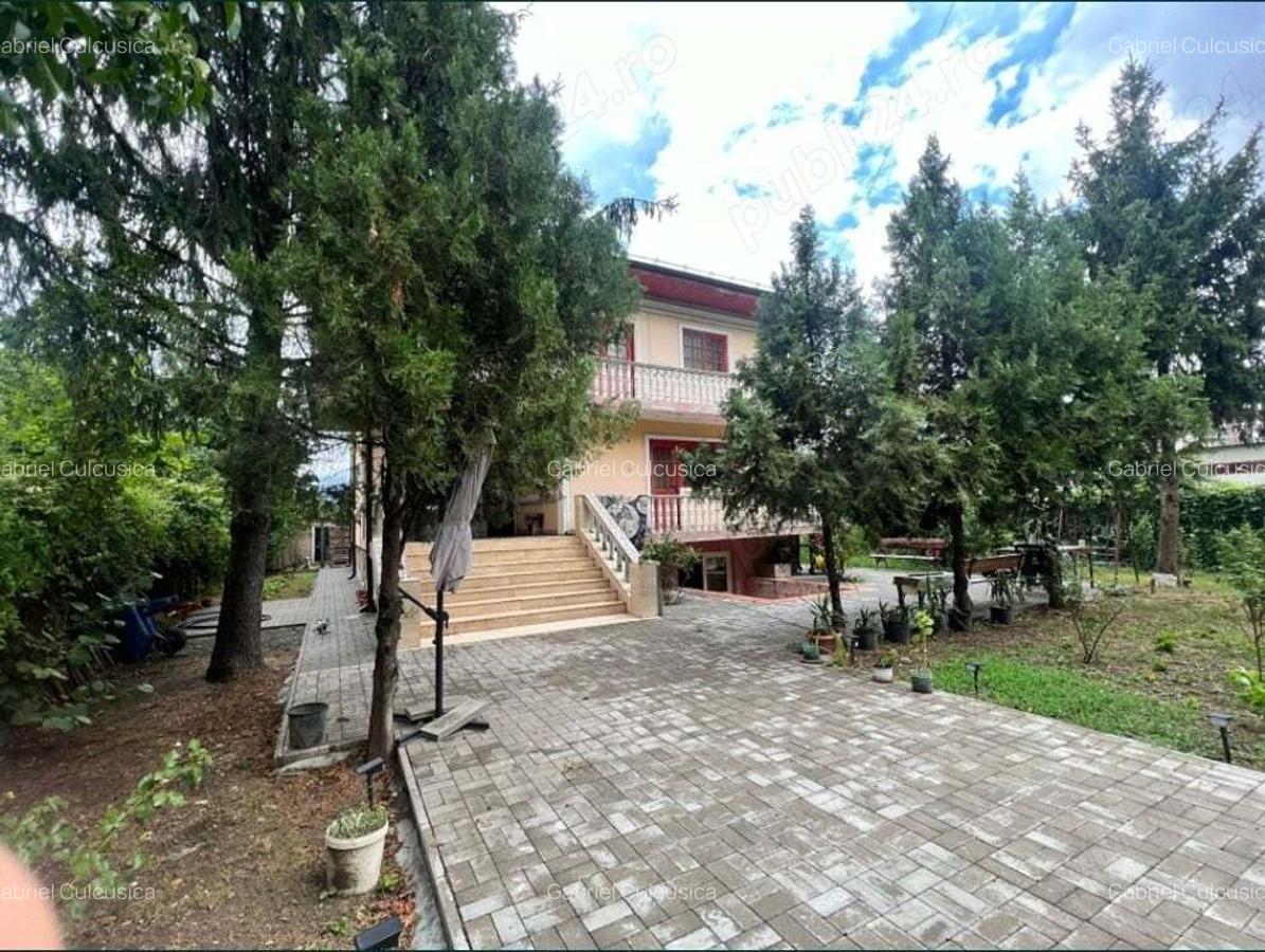 De vanzare vila De+P+1 - 3 De vanzare vila De+P+1 - 3