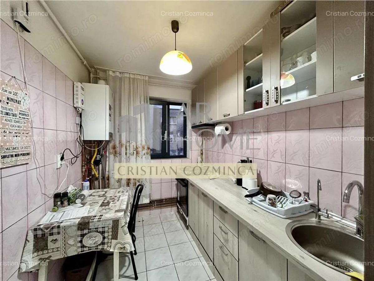 Apartament 3 camere, renovat, centrala proprie, Mihai Bravu, Ploiesti - 13