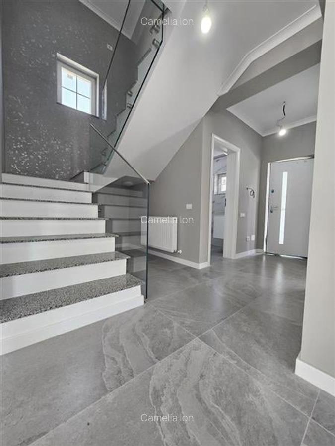 Casa / Vila 178 mp - Bragadiru  /  Cartier Independentei - 14