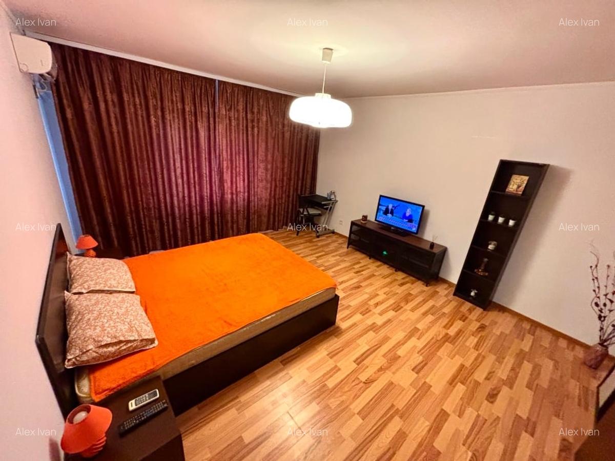 Închiriez Studio Spațios, aproape de centru - 3