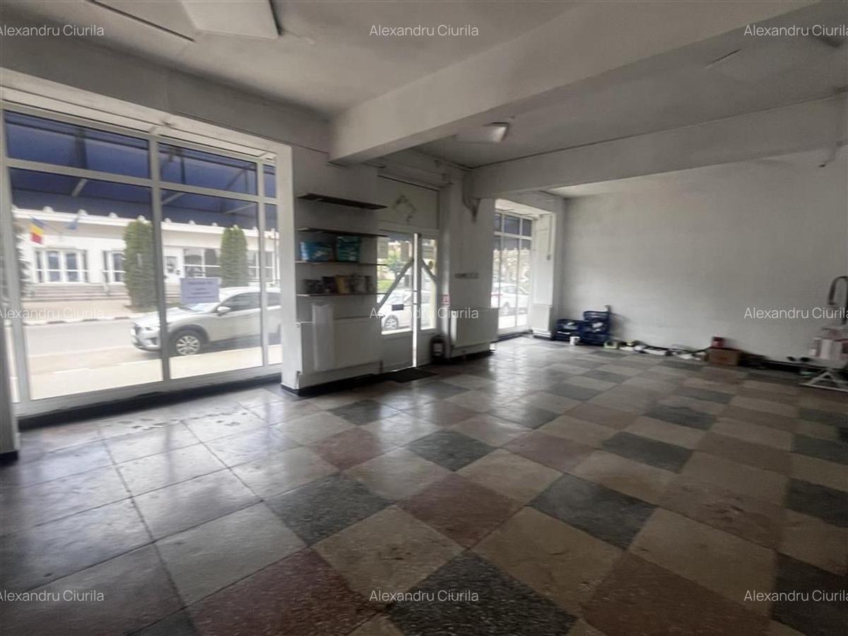 Spatiu comercial de 120 mp in Plopeni, zona cu vad . - 8