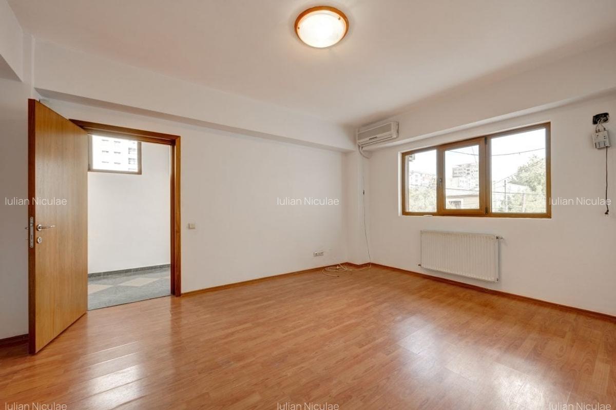 Spațiu comercial, 276 mp în 1 Mai - 23