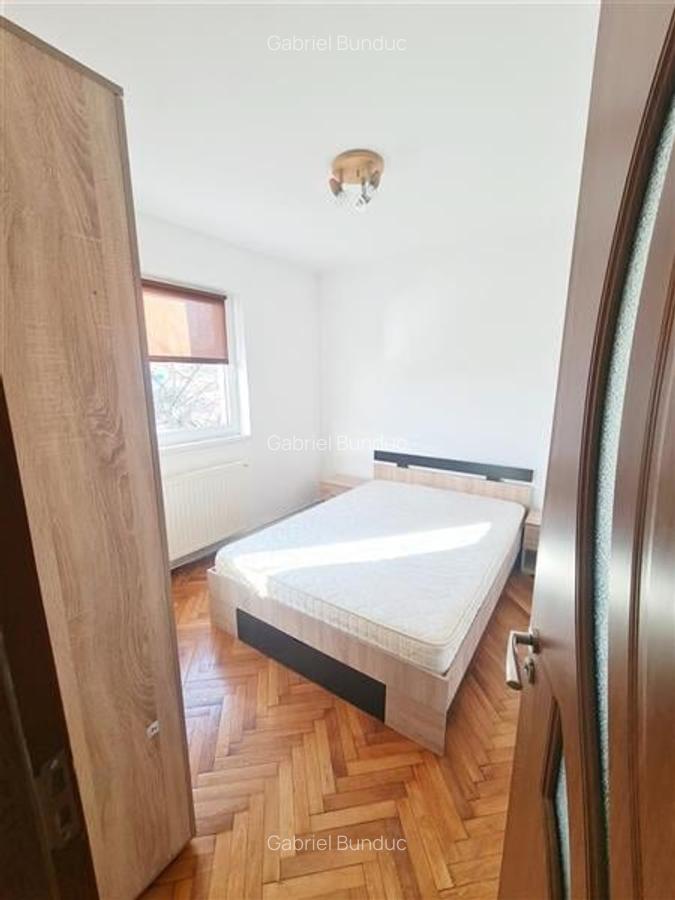 Apartament 3 camere, zona Tractorul - 10