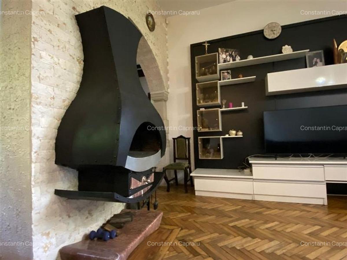 Vila brancoveneasca pretabila: birouri, clinica, ceainarie - 3