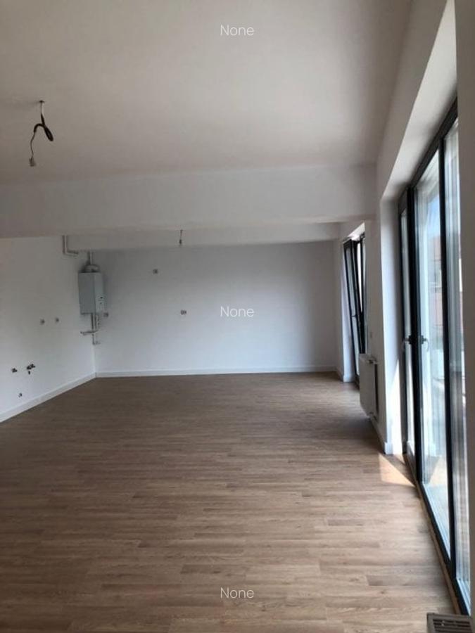 Apartament cu 3 camere în Calea Călărașilor - 4
