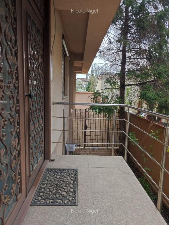 Apartament cu 3 camere decomandat în Dămăroaia - 8