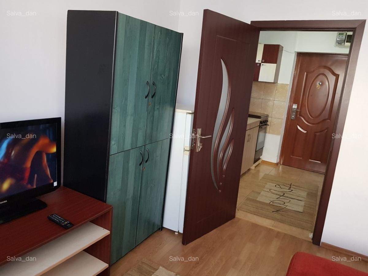 Proprietar inchirieze garsoniera zona cet - 9