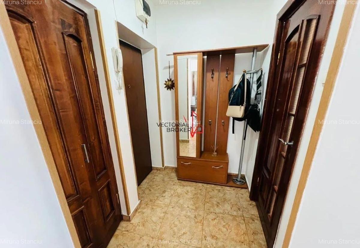 Vanzare apartament 2 camere zona Titan Metrou - 2