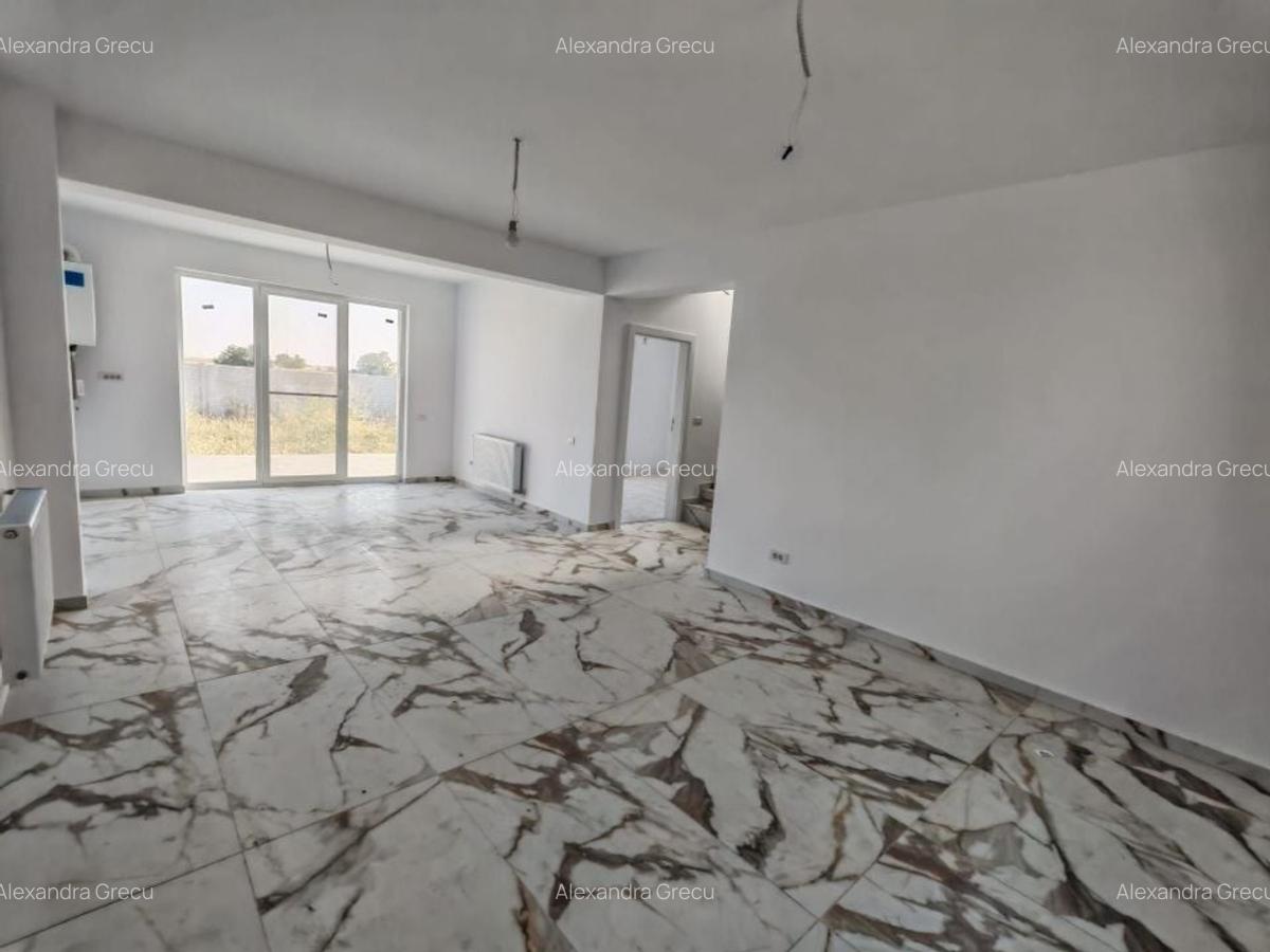 Casa 5 camere, curte 415 mp, mutare imediata- Berceni - 2