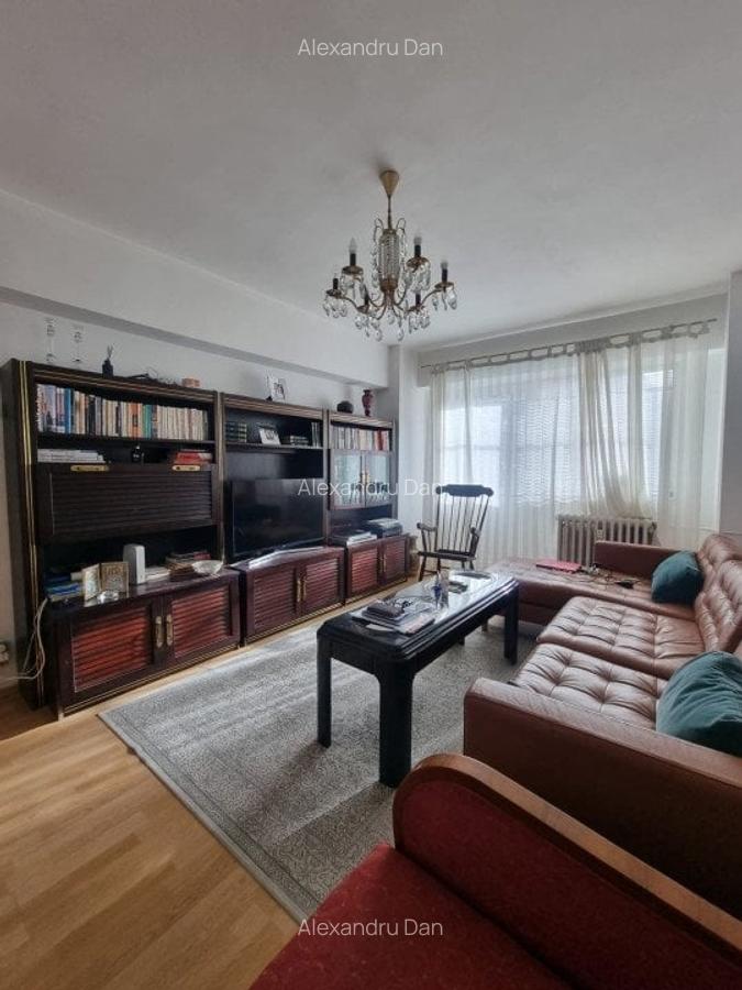 Apartament 4 camere-decomandat- Bulevardul Ferdinand / Mihai Bravu - 2