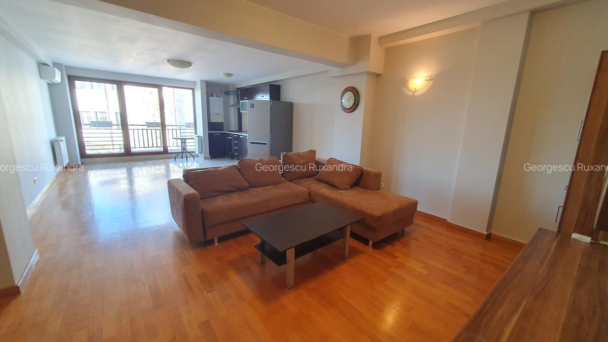 Apartament cu 2 camere semidecomandat în Sisești - 1