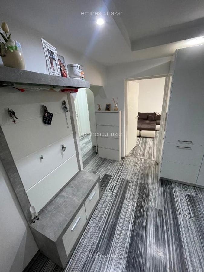 Apartament 4 camere ,500 metri Iulius town - 3