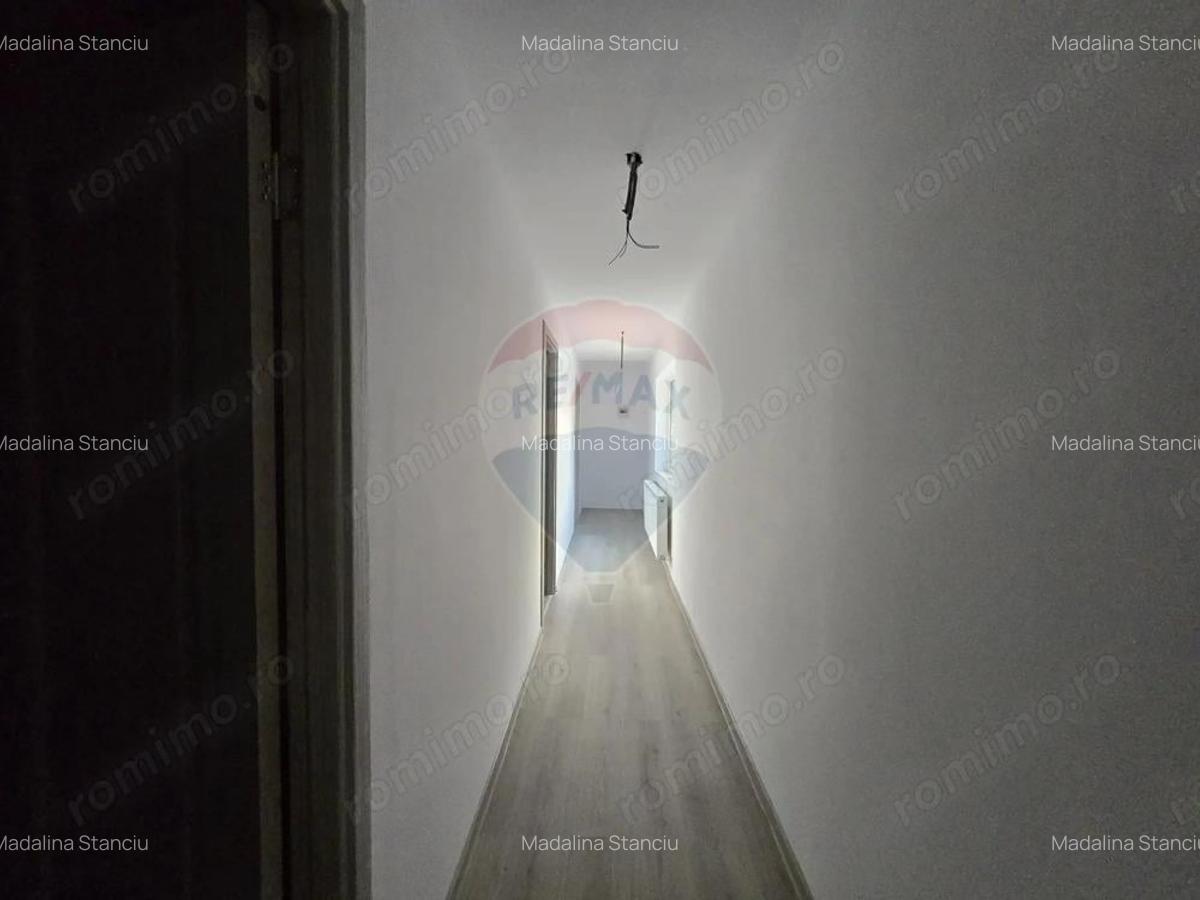 Apartament cu 4 camere de vanzare COMISION 0% - 1