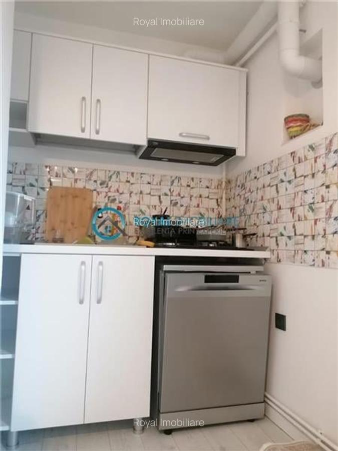 Royal Imobiliare -Inchiriere apartament 3 camere zona Democratiei - 13
