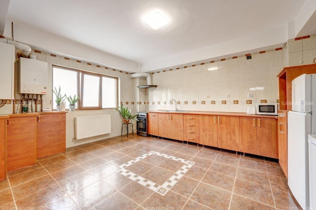 Spațiu comercial, 276 mp în 1 Mai - 5