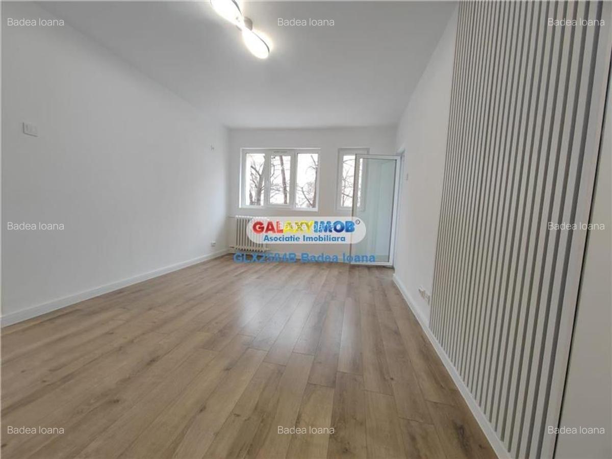 Apartament 3 camere renovat complet - etaj 1/4 - Metrou Titan - 2