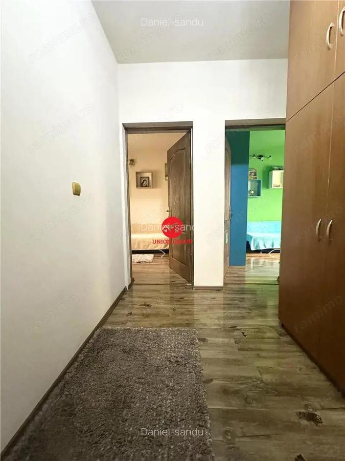 Casa P+1+M+ pod inalt, placa de beton intre etaje, Zona Km 4 - 20