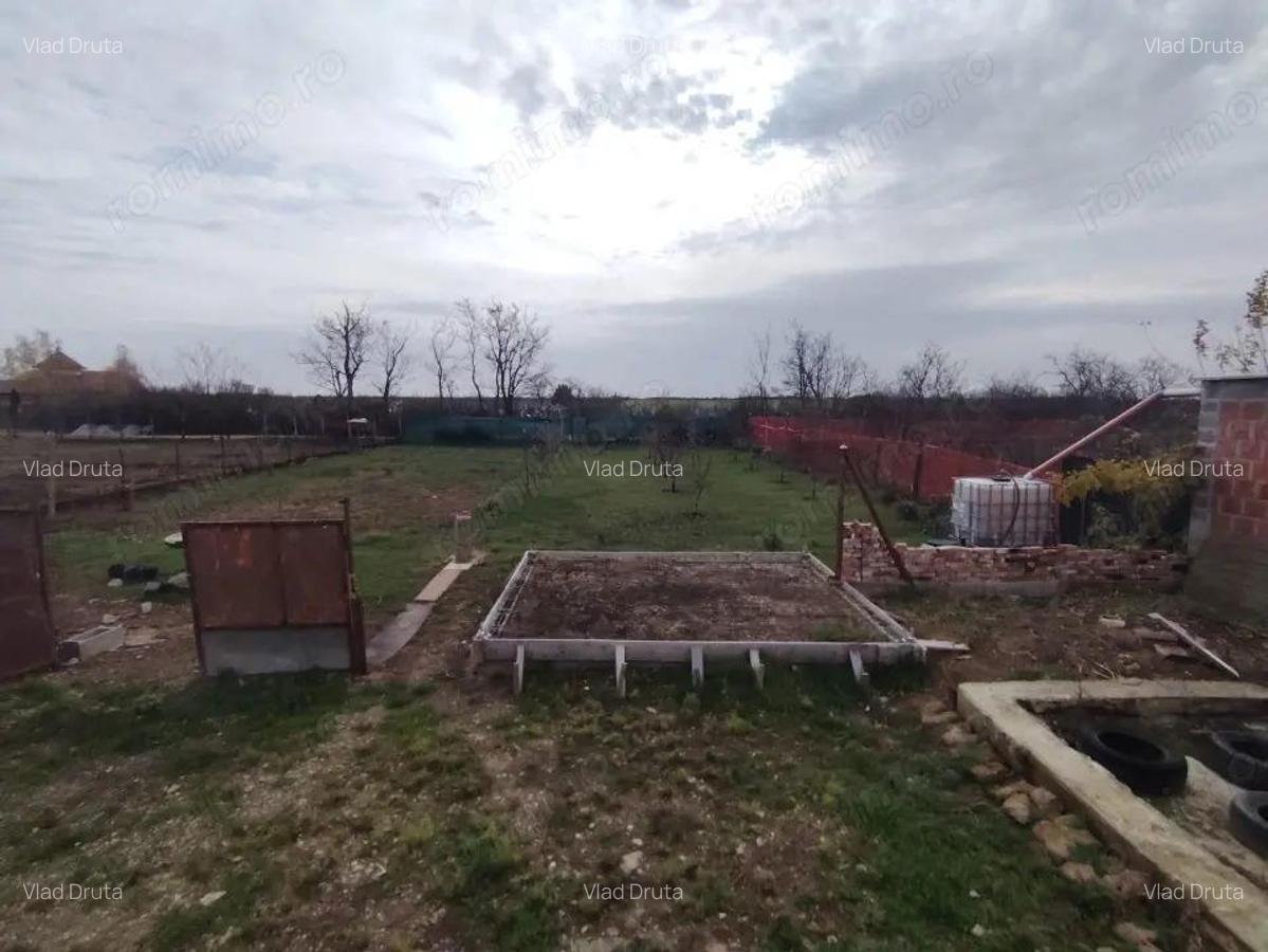 Casa de vanzare in Tarian - 1