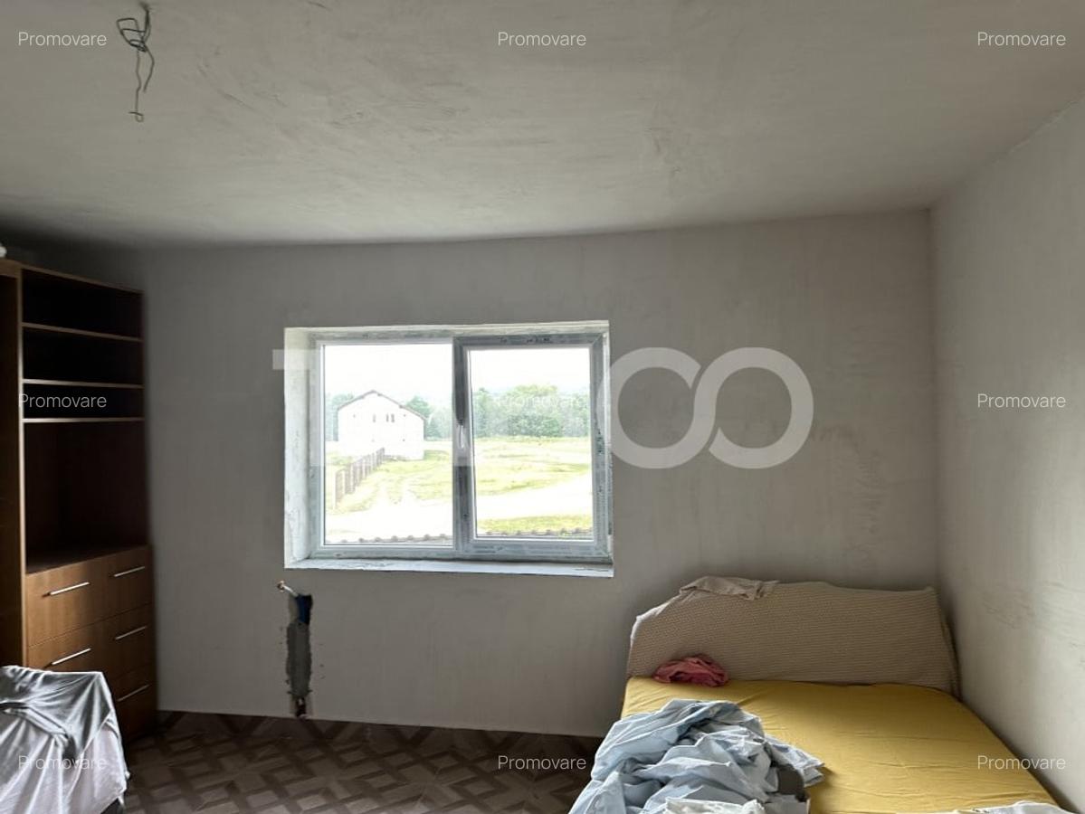 Casa 3 camere 5335 teren liber garaj si anexe  in Sinca Veche - 6 Casa 3 camere 5335 teren liber garaj si anexe  in Sinca Veche - 6
