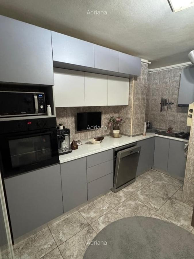 De vânzare apartament 3 camere, zona Tomis 3. 72 mp Etaj 2/4 Decomandat Centrala - 6