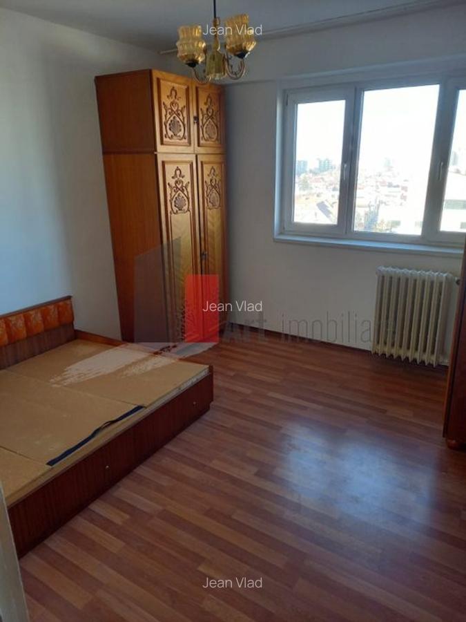 Apartament cu 3 camere semidecomandat în Titulescu - 6