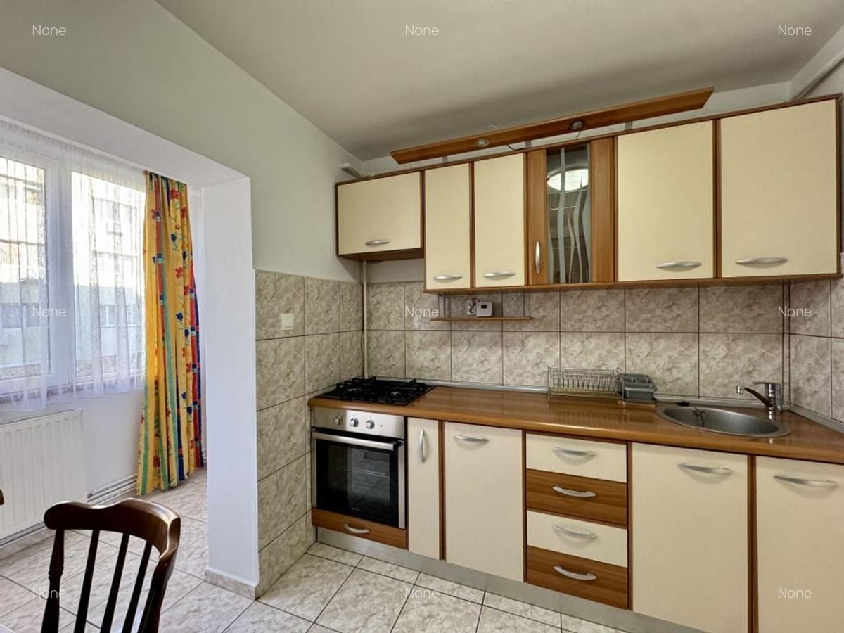 Apartament decomandat renovat cu 2 camere, zona Soarelui - 8