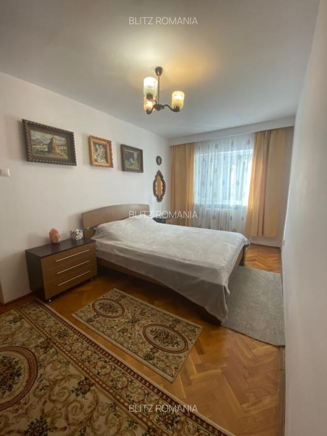 Apartament de vanzare, 3 camere, 115 mp, etaj 1 +garaj, zona centrala, Baia Mare - 11